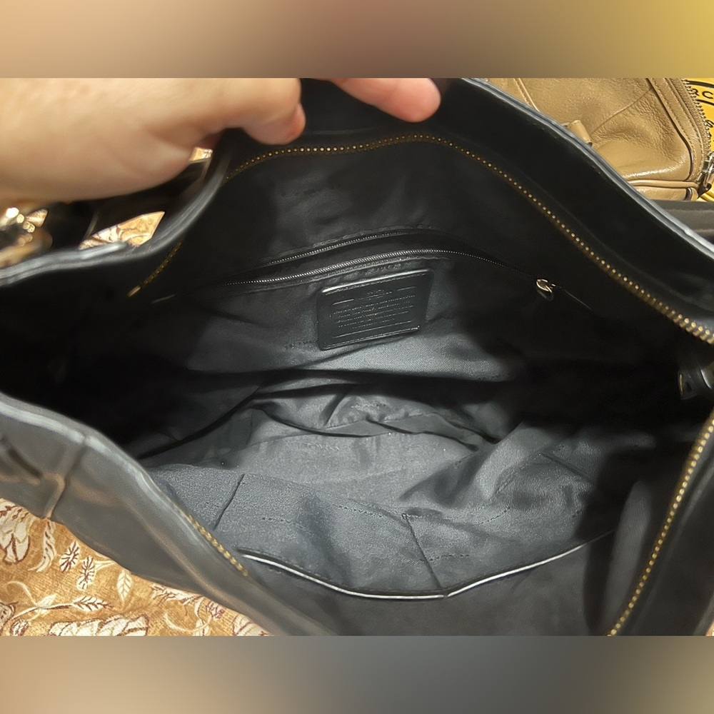 Coach Black Leather Turn lock Shoulder Hobo Bag - Picture 5 of 6